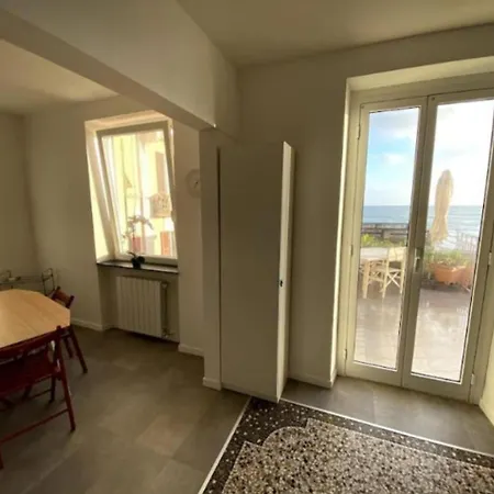 Apartment Comodissimo Gaslini E Mare