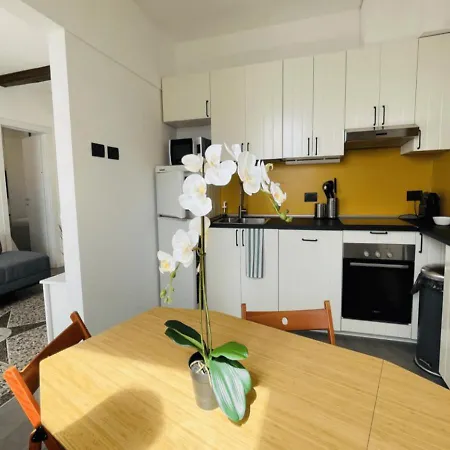 Comodissimo Gaslini E Mare *