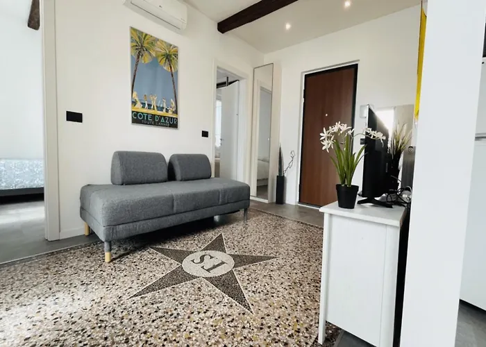 Comodissimo Gaslini E Mare